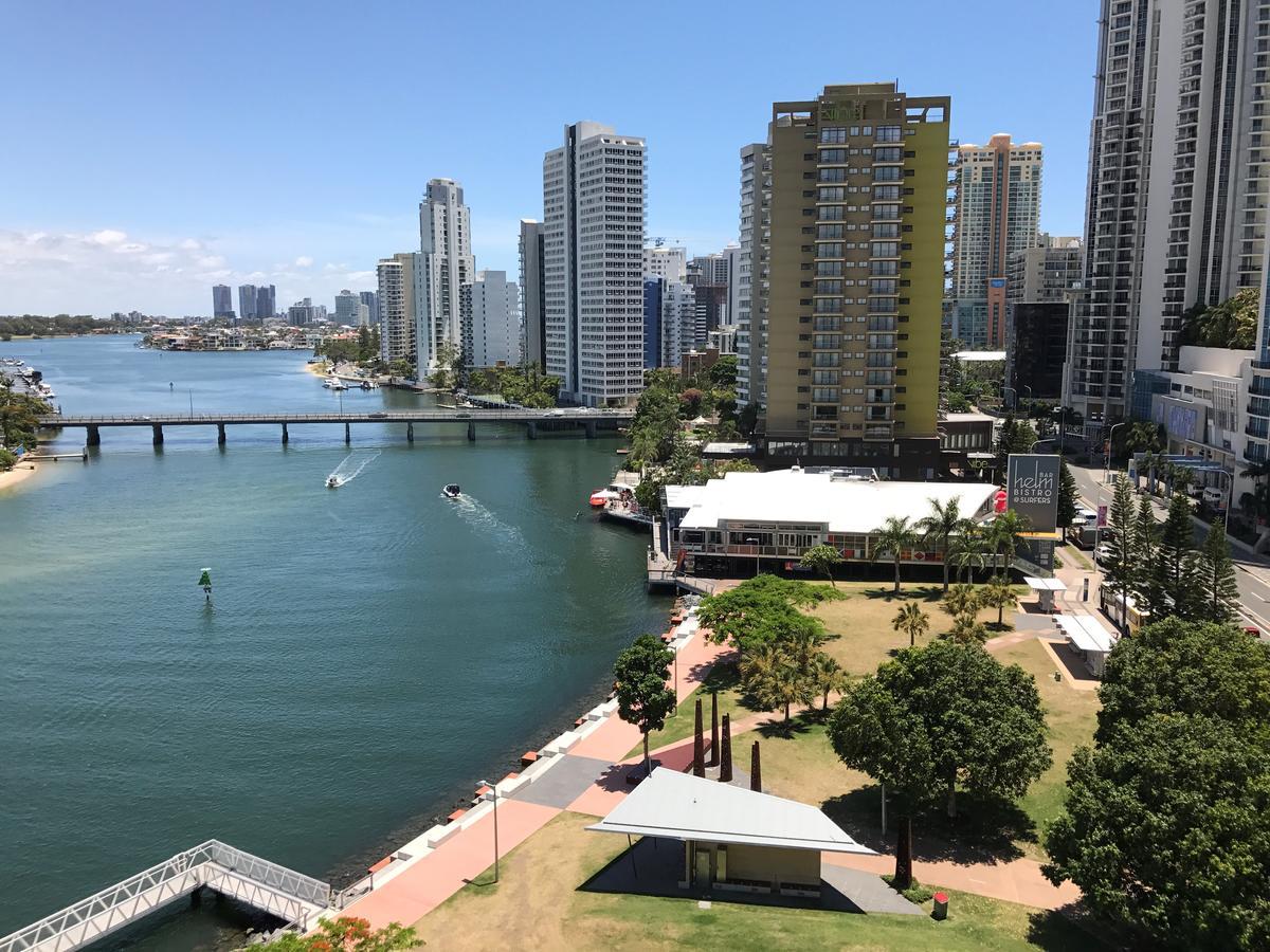 Moorings On Cavill Surfers Paradise Aparthotel Gold Coast Exterior photo