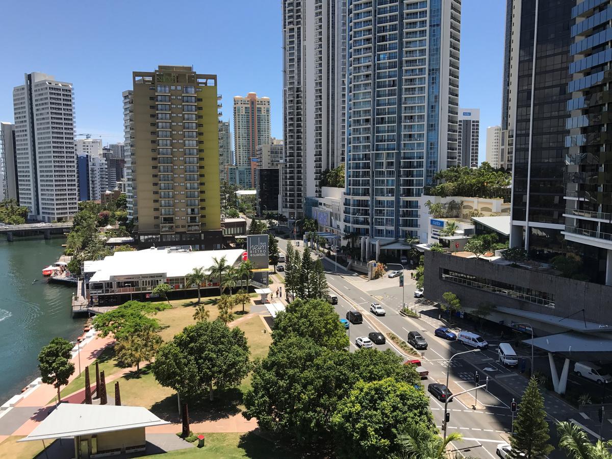 Moorings On Cavill Surfers Paradise Aparthotel Gold Coast Exterior photo