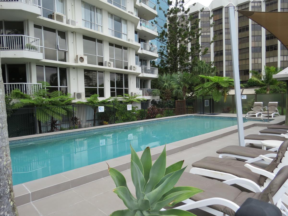 Moorings On Cavill Surfers Paradise Aparthotel Gold Coast Exterior photo